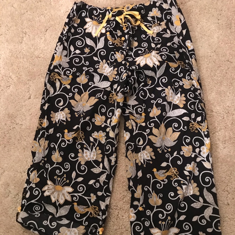 Vera Bradley leisure pants, 4.99 shipping
